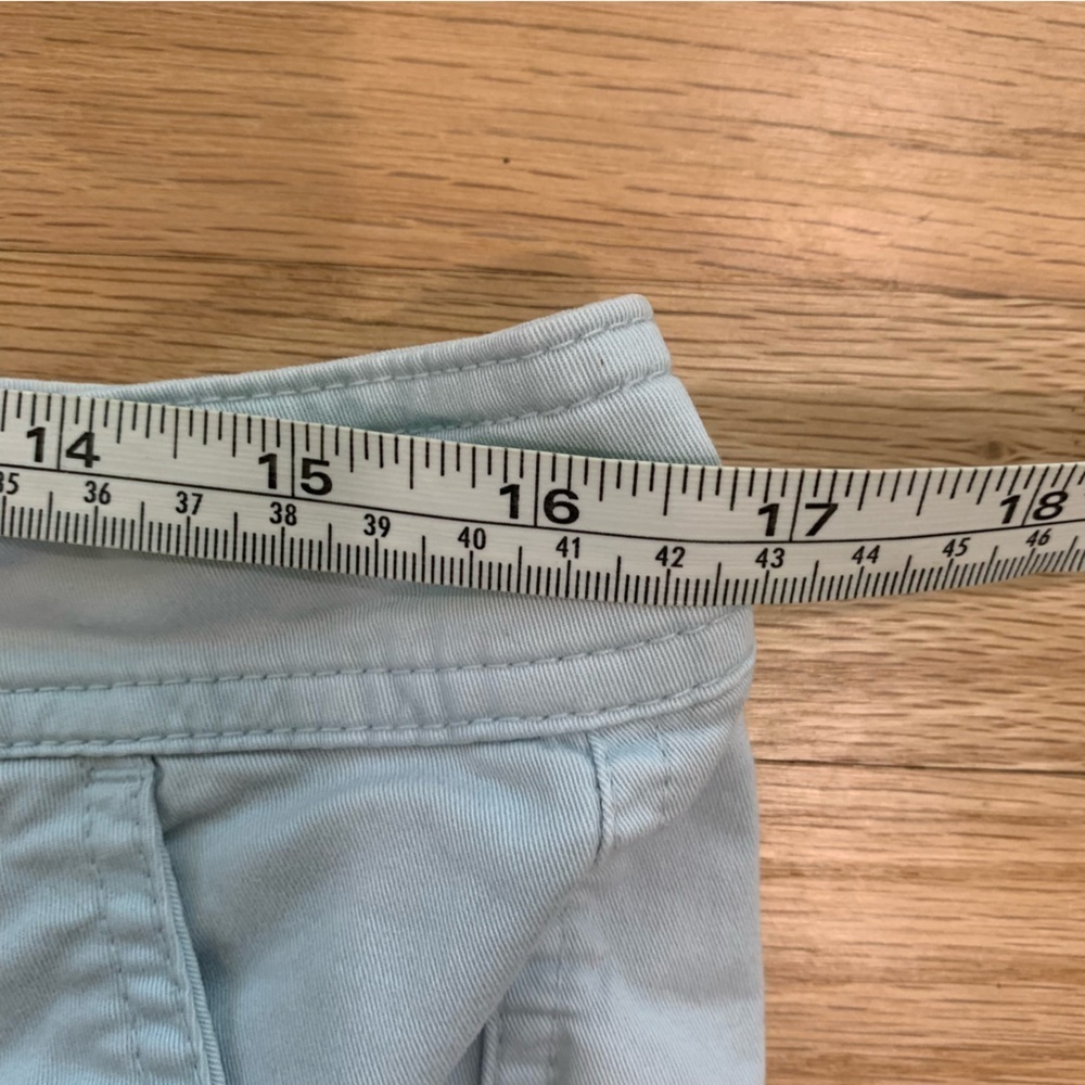 Women’s Gap Mint Color Cargo Style 3 Inch Inseam Shorts Size 8 - Picture 9 of 11
